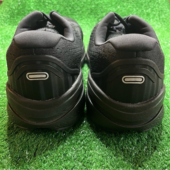 Brooks Ghost Max 2 Men's Size 11 2e Wide
Running Shoes - Picture 5 of 7